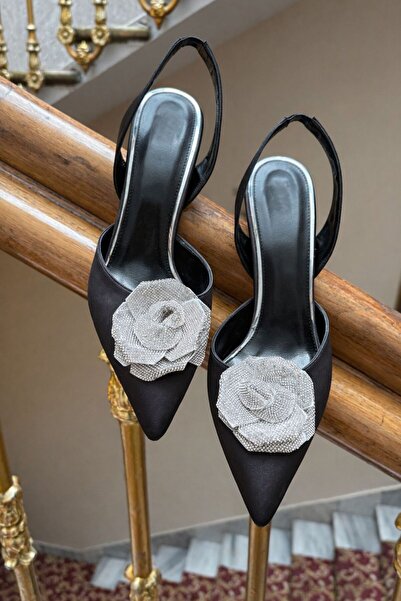 HELİS BUTİK Pantofi cu detalii trandafiri