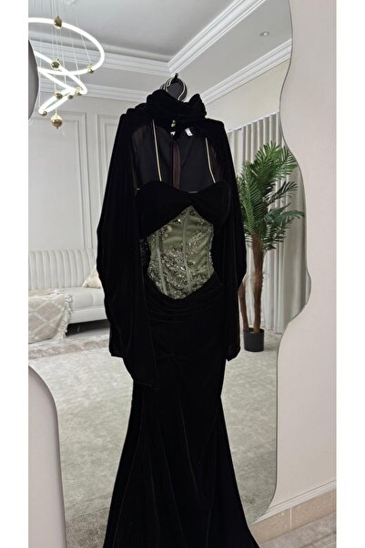 ZAYNAFASHIONSA Ivory velvet dress