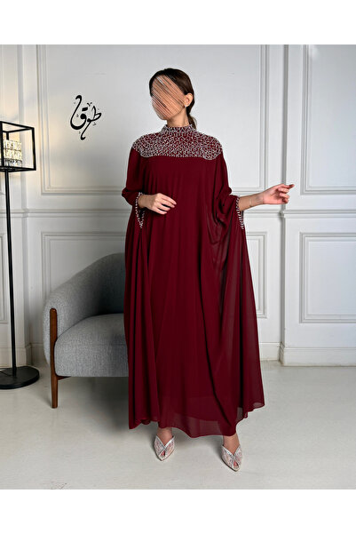 toog فستان سهرة عنابي واسع بتطريز فاخر وتصميم محتشم