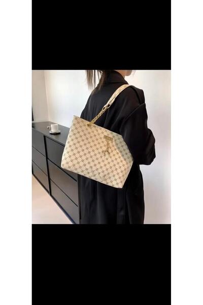 Markasız ucuz Elegant shoulder bag with decorative chain and beige zipper
