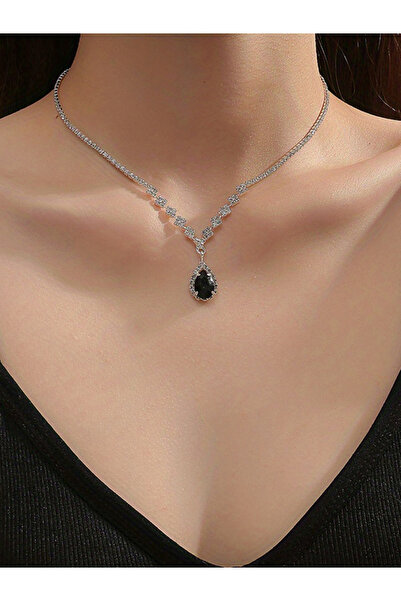 Take Two By Styli Contrast Embellished Necklace with Drop Pendant