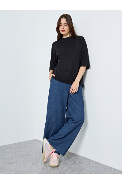 Styli Women Flowy Straight Leg Jeans