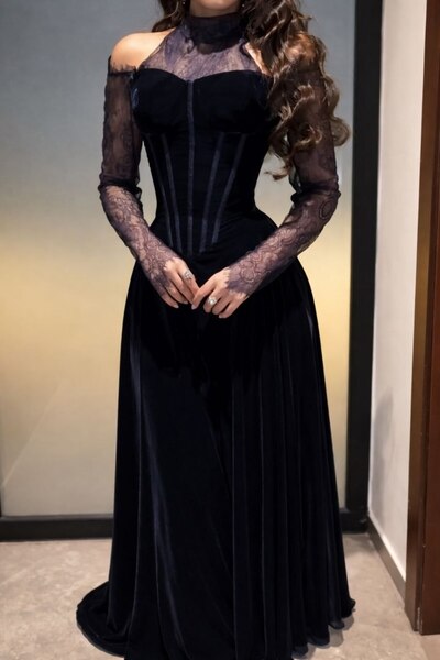 Ta Prince Luxurious evening dress with a royal design