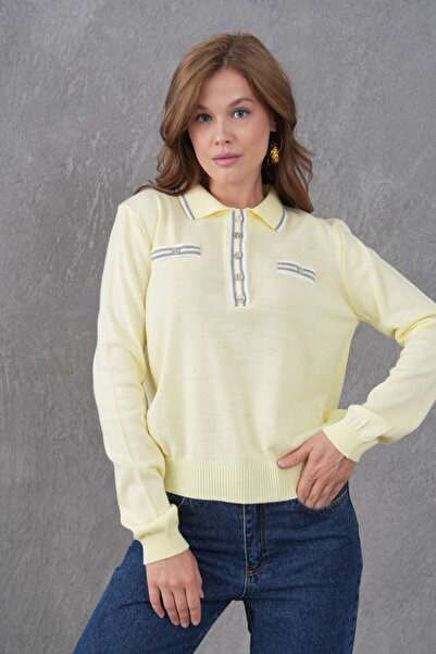 DOLCE QUEEN 👚   Polo Neck Buttoned Slim Knit Sweater