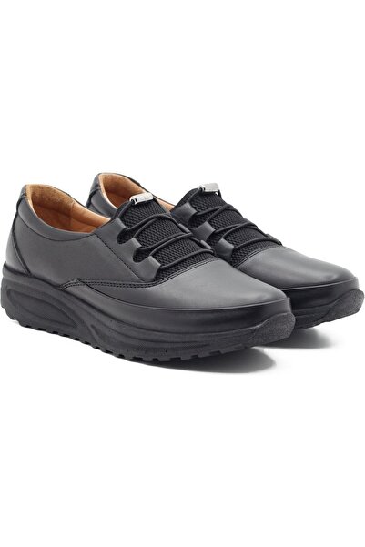 Barmea Tam Ortopedik Lastikli Günlük Kadın Ayakkabı.