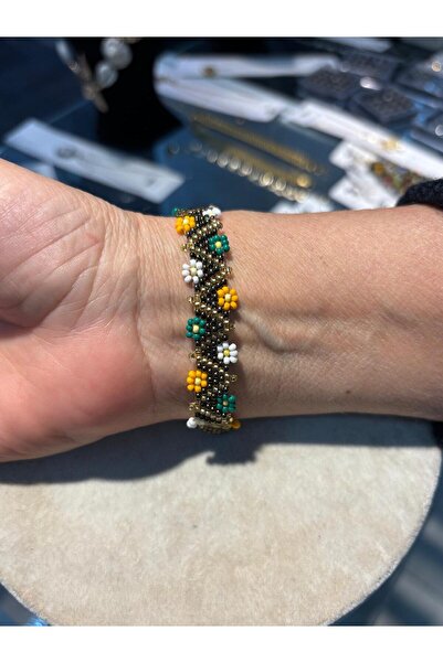 Handmade By HLY Handmade Floral Bracelet