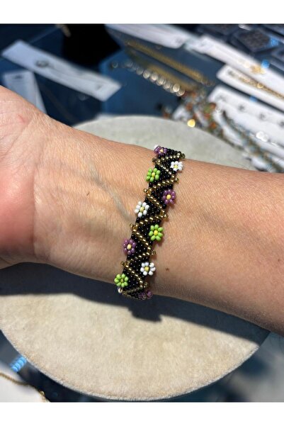 Handmade By HLY Handmade Floral Bracelet