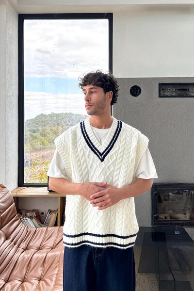 Flaw Wear Hair Braided V-Neck Knitwear Sweater Ecru