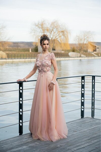 Anastasia Atelier Long evening dress with 3D tulle lace and embroidery