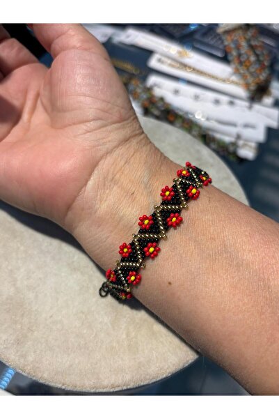 Handmade By HLY Handmade Floral Bracelet