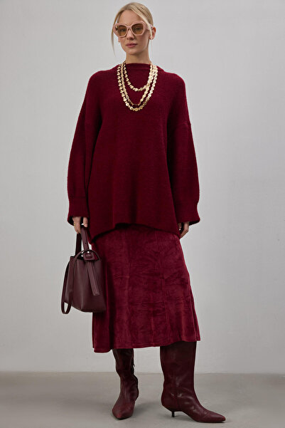 Touché Privé Velvet Skirt with Elastic Waist