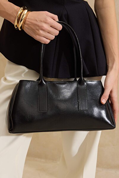 TRENDYOL SHOES Schwarze Mini-Umhängetasche für Damen TAKSS26OC00036