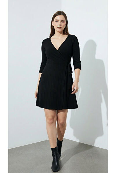 Curly Black Knitted Double-breasted Dress