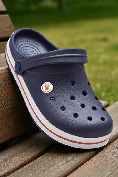 ISPARTALILAR 217 نعال رجالي طراز كروس موديل سابو، بتصميم طبيب وعاملة مستشفى