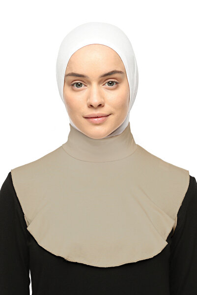 Altobeh الياقة المدورة المستقيمة ذات الرقبة الممشطة من القطن - كريمي داكن