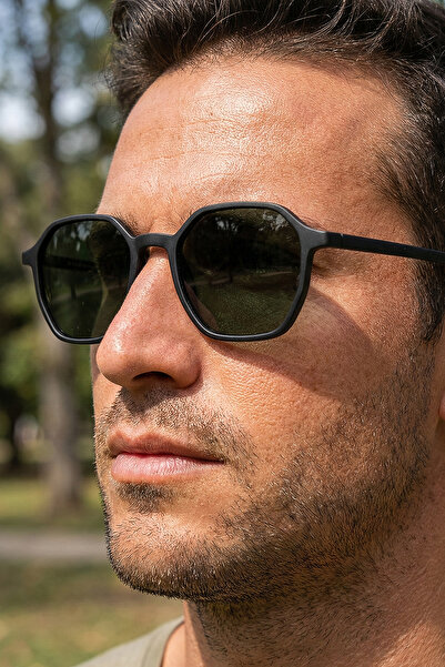 sun factory نظارات شمسية للجنسين باللون الأسود غير اللامع 1363 C0101M - إطار ...