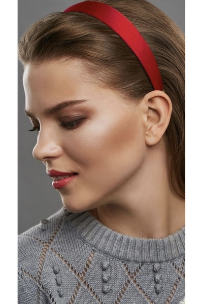 Be Best تاج الساتان الأحمر للسيدات CD93