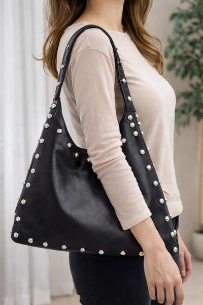 Nevalia حقيبة كتف نسائية باللون الأسود مع تفاصيل معدنية - مظهر جلدي مناسبة لل...