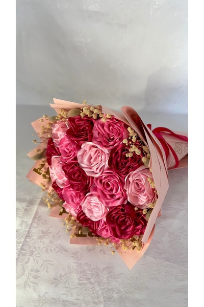 Çiçek Atölyesi Sevgiliye 19’lu Karışık Pembe Tonlarda Gül Buketi – Pembe & Go...
