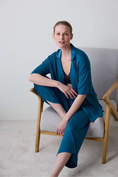 Penti Capri-Pyjama-Set mit alterndem Kollagen-Shirt