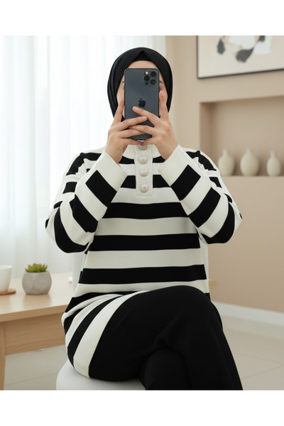 HİJABAYA Σετ πλεκτών με χοντρές ρίγες με κουμπιά στο λαιμό