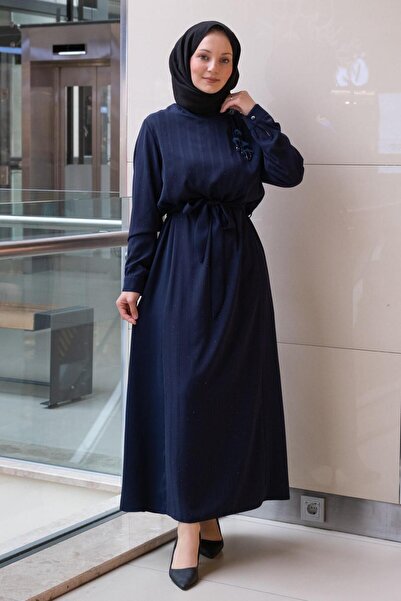 FUAT GÜRSEN Fuat Gürşen Serpme Taşlı Omuz Broş Aksesuarlı Astarlı Elbise