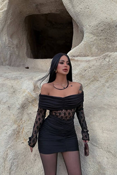 Love Fab Madonna Yaka Transparan Dantel Detay Basic Mini Elbise