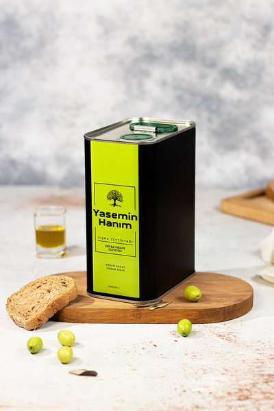 YASEMİN HANIM Memecik 0,3-0,5 Asit Erken Hasat Soğuk Sıkım Naturel Sızma Zeyt...