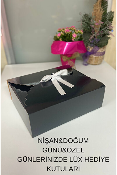 Nursa SİYAH HEDİYELİK KUTU KURDALELİ SİYAH HEDİYELİK KUTU