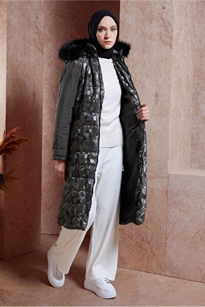 Alvina 90525 Модель з візерунком і поясом