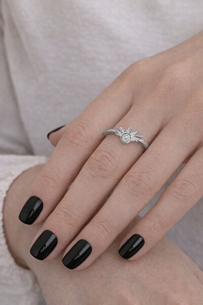 BY YASİN TOPÇU 💍 ⭐   خاتم أنيق بلون فضي مع تفاصيل نجمة وتاج رائعة ✨ 🤍