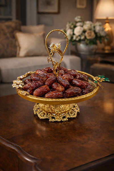 Generic Glass date tray and sweets with engravings and a luxurious royal gold...