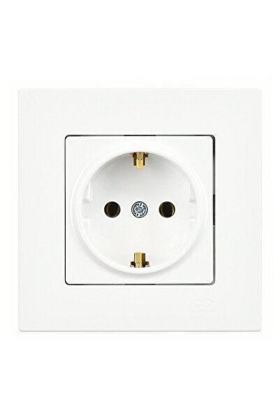 Günsan Eqona White Grounded Socket