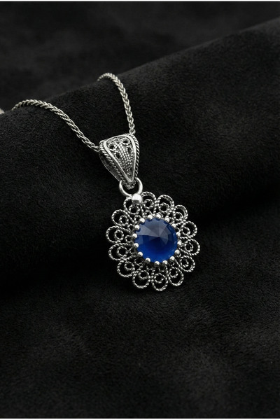 Erdobia Aralık Mavi Topaz Doğum Taşı Çiçek Motifli Telkari Gümüş Kolye
