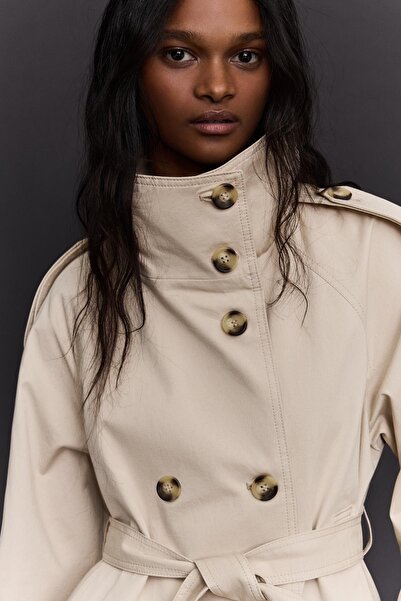 Bershka Huni yakalı trençkot ceket