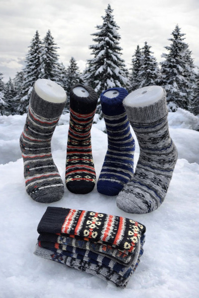 Yalıncak Çorap 4 Çift Kışlık Desenli Sıcak Tutan Unisex Çorap