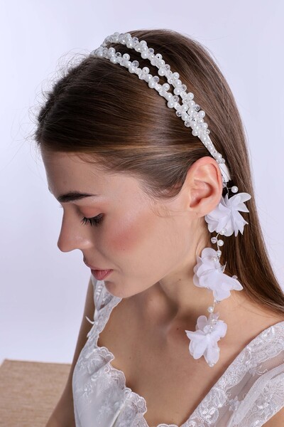 ByLohusa White Pearl Maternity Crown with White Dangling Earrings 1012