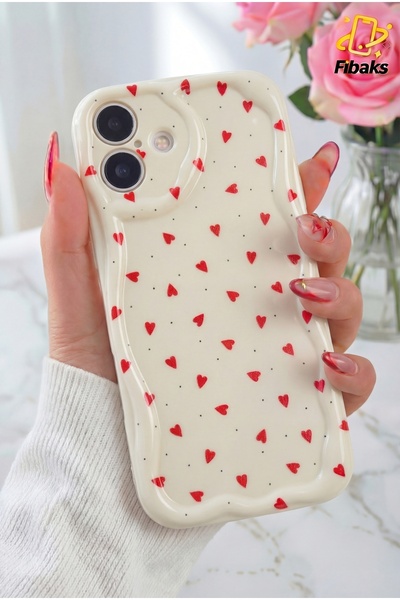 Fibaks iPhone 16 Kılıf Kamera Korumalı Dalga Kenarlı Kırmızı Kalp Desenli Sil...