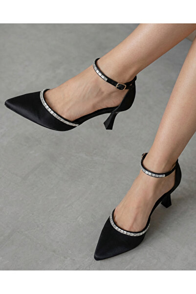 Ömer Ediz Shoes JENNİFER Pantofi de damă cu toc de 9 cm cu detaliu accesoriu