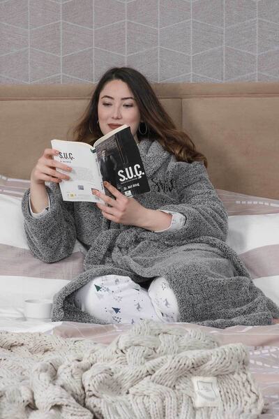 Miespiga Μακρύ γυναικείο φόρεμα Welsoft με κουκούλα