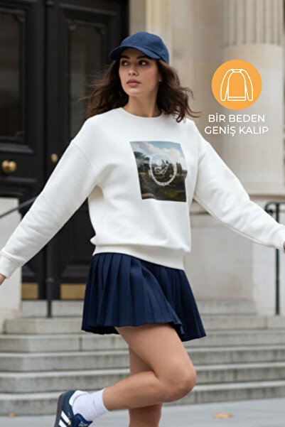 Amia&Co. Alb guler rotund cu căptușeală din fleece cu imprimeu supradimension...