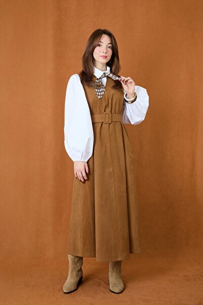 Soul فستان نسائي من الجلد السويدي بياقة على شكل V مع تفاصيل حزام - 32406ELB -...