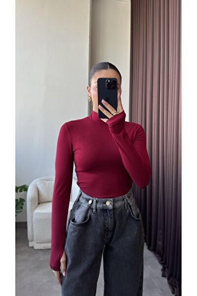 YOUR NAME Γυναικεία μπλούζα με λεπτομέρεια σε μπορντό χρώμα με λαιμόκοψη