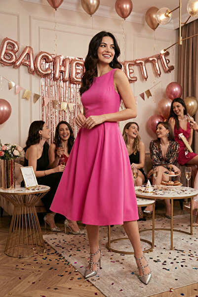 Lela Κοστούμι με πλισέ μίντι φόρεμα με τσέπες με κανονική εφαρμογή Crew Neck ...