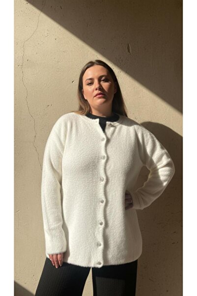 Curly Bone Color Stone Button Cardigan