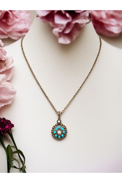 FAYRA ACCESSORIES قلادة من الحجر الفيروزي واللؤلؤ