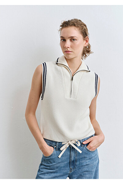 Mavi Pulover semi-zippat ecru slim fit / tăietură strânsă 1710698-70057