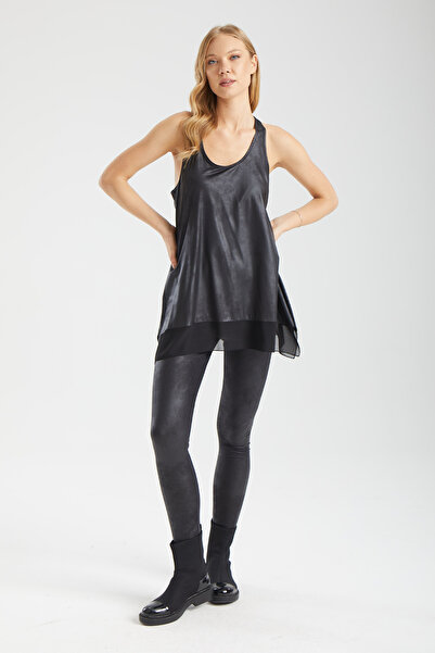 IMBUE Mat Deri Görünümlü Şifon Detaylı Asimetrik Siyah Tunik