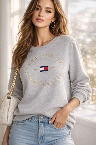 Tommy Hilfiger ORGANİK PAMUK REGULAR FİT NAKIŞLI LOGO SWEATSHİRT