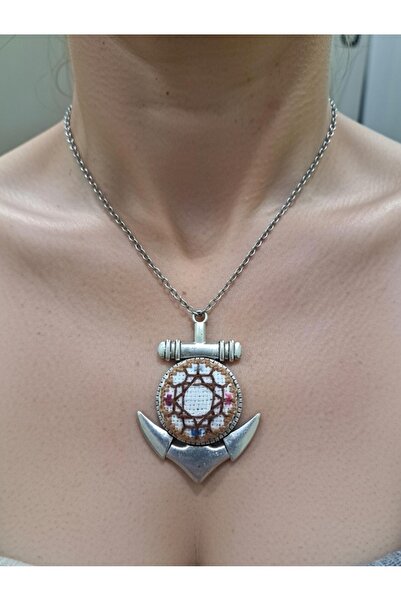 EL YAPIMI Channel-Style Embroidered Necklace - Authentic Design